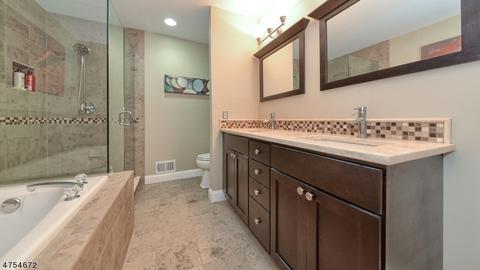 148 Levinberg Ln, Wayne, NJ 07470 photo 19
