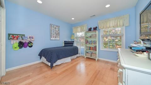 148 Levinberg Ln, Wayne, NJ 07470 photo 13