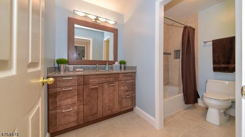 148 Levinberg Ln, Wayne, NJ 07470 photo 15