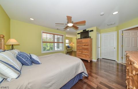 148 Levinberg Ln, Wayne, NJ 07470 photo 16
