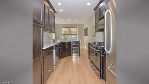 148 Levinberg Ln, Wayne, NJ 07470 photo 6