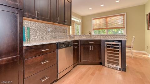 148 Levinberg Ln, Wayne, NJ 07470 photo 7