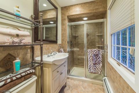 62 Hershey Rd, Wayne, NJ 07470 photo 16
