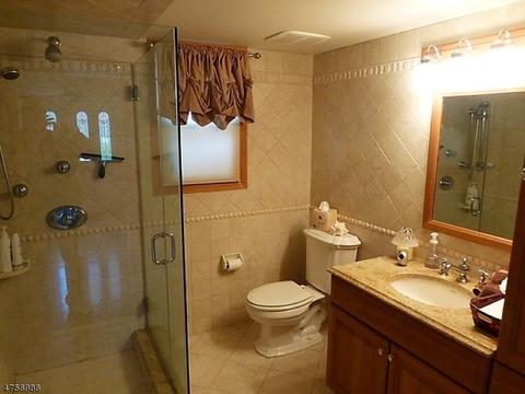 95 Webster Dr, Wayne, NJ 07470 photo 19