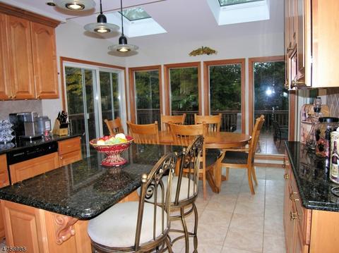 95 Webster Dr, Wayne, NJ 07470 photo 3
