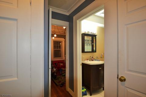 14 Shore Rd, Wayne, NJ 07470 photo 3