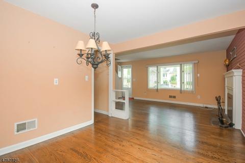29 Cedar Pl, Wayne, NJ 07470 photo 6