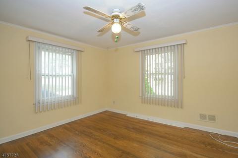 29 Cedar Pl, Wayne, NJ 07470 photo 12