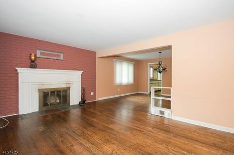 29 Cedar Pl, Wayne, NJ 07470 photo 4