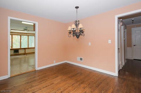 29 Cedar Pl, Wayne, NJ 07470 photo 5