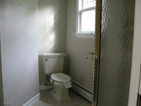 28 Lenape Trl, Wayne, NJ 07470 photo 12