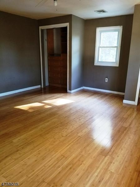 424 Riverside Dr, Wayne, NJ 07470 photo 8
