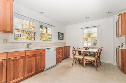 28 Beech Ave, Berkeley Heights, NJ 07922 photo 8
