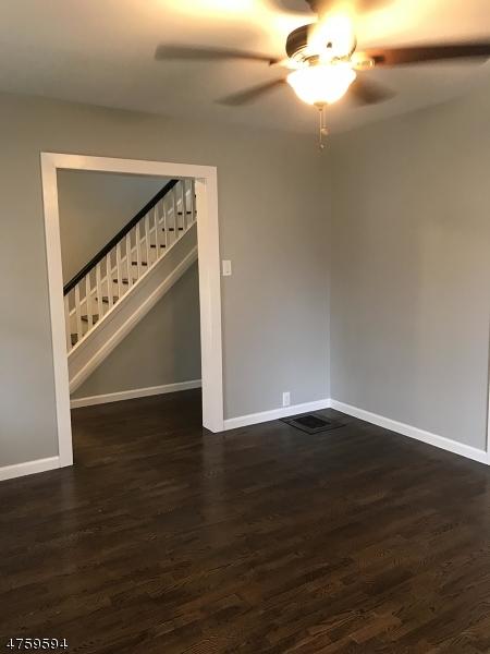 135 Runyon Ave, Middlesex, NJ 08846 photo 12
