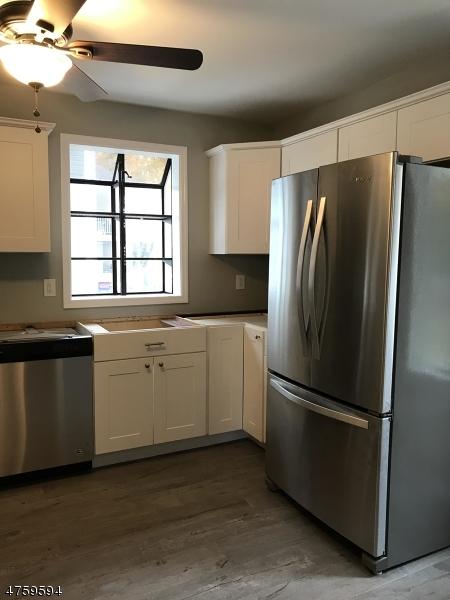 135 Runyon Ave, Middlesex, NJ 08846 photo 5