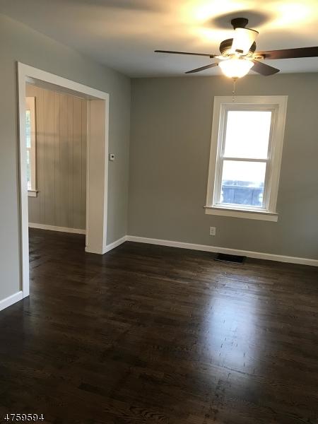 135 Runyon Ave, Middlesex, NJ 08846 photo 10