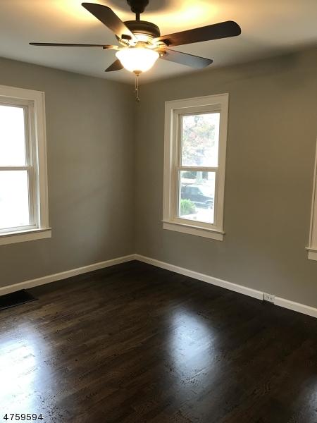 135 Runyon Ave, Middlesex, NJ 08846 photo 11
