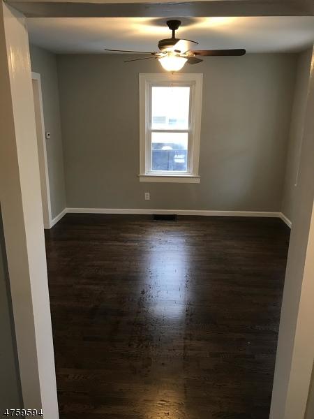 135 Runyon Ave, Middlesex, NJ 08846 photo 8