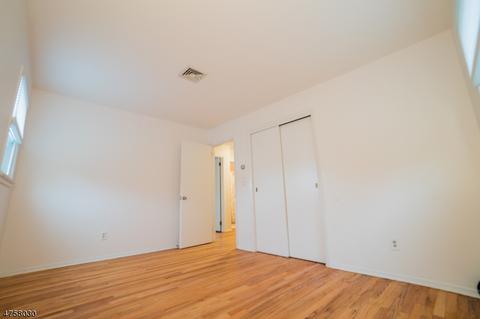 150 Laauwe Ave, Wayne, NJ 07470 photo 9