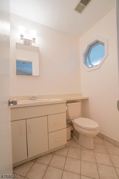 150 Laauwe Ave, Wayne, NJ 07470 photo 14