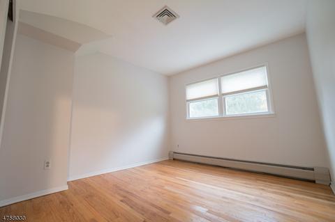 150 Laauwe Ave, Wayne, NJ 07470 photo 13