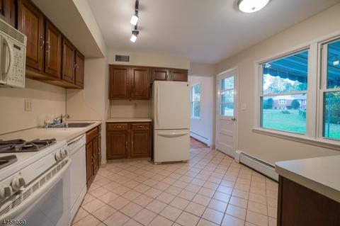 150 Laauwe Ave, Wayne, NJ 07470 photo 5