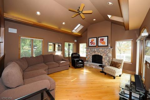 12 Heights Rd, Wayne, NJ 07470 photo 5