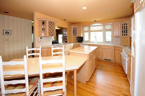12 Heights Rd, Wayne, NJ 07470 photo 7