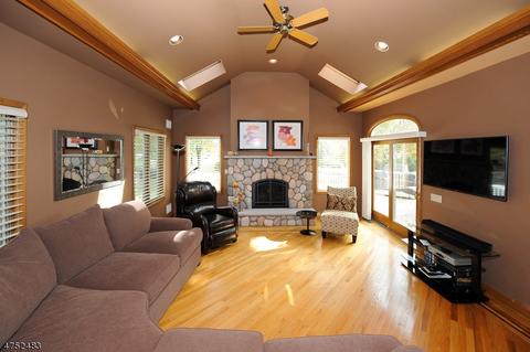 12 Heights Rd, Wayne, NJ 07470 photo 12