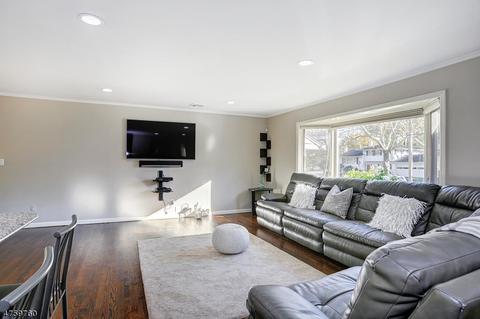 17 Laurel Dr, Springfield, NJ 07081 photo 5