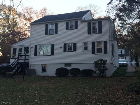 112 Chestnut Dr, Wayne, NJ 07470 photo 2