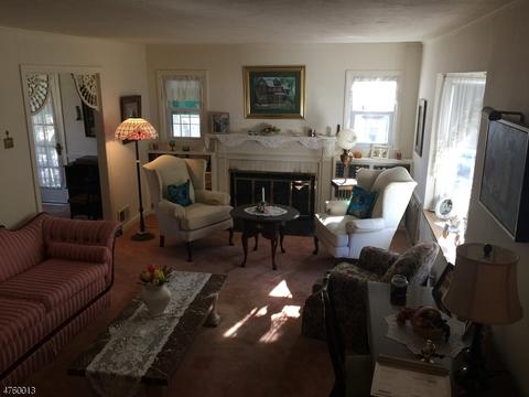 112 Chestnut Dr, Wayne, NJ 07470 photo 4