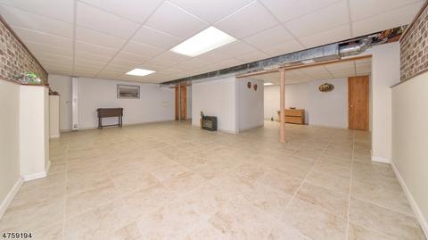 501 Ratzer Rd, Wayne, NJ 07470 photo 18