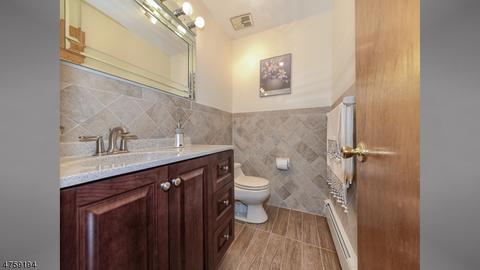 501 Ratzer Rd, Wayne, NJ 07470 photo 8