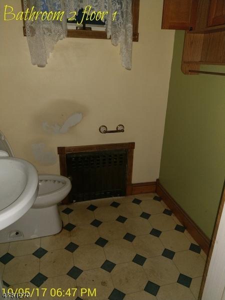 411-413 Sharp St, Hackettstown, NJ 07840 photo 11