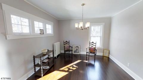 324 E 3rd Ave, Roselle, NJ 07203 photo 5