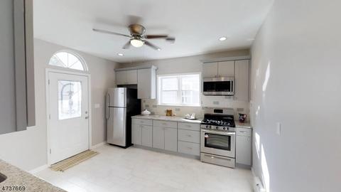 324 E 3rd Ave, Roselle, NJ 07203 photo 1