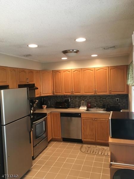 29 George Ave, Middlesex, NJ 08846 photo 5