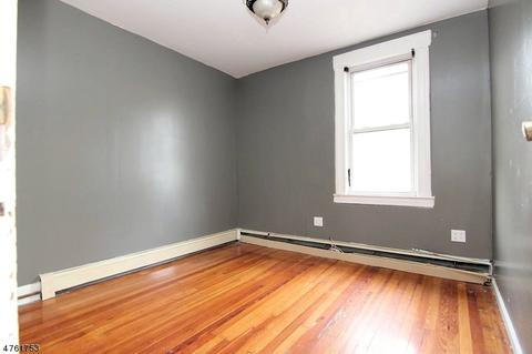 48 Maple Ave, Wallington, NJ 07057 photo 5