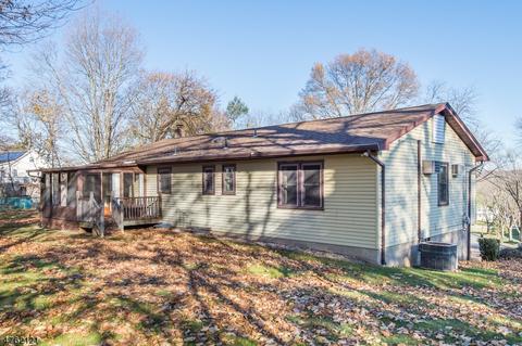 16 King Ct, Wayne, NJ 07470 photo 3
