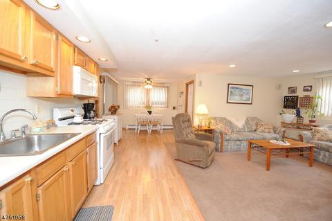 34 Ryder Rd, Wayne, NJ 07470 photo 3