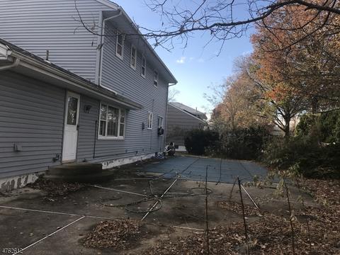 15 Hemlock Dr, Paramus, NJ 07652 photo 3