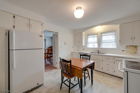 32 E Main St, Mendham, NJ 07945 photo 2