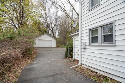 32 E Main St, Mendham, NJ 07945 photo 15