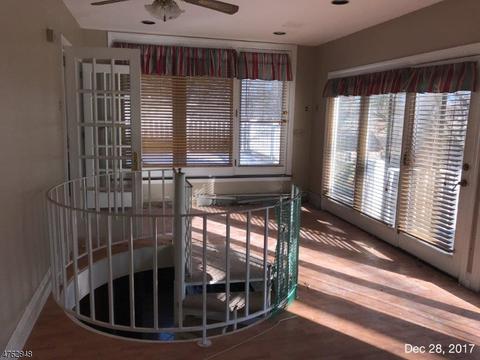 51 E Main St, Mendham, NJ 07945 photo 11