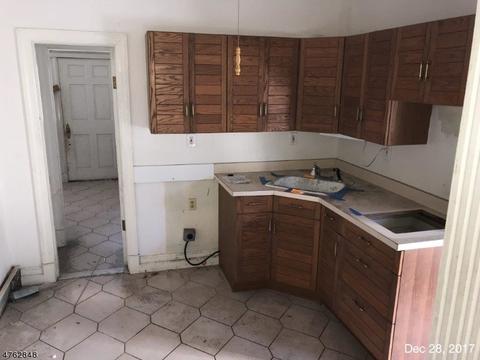 51 E Main St, Mendham, NJ 07945 photo 3