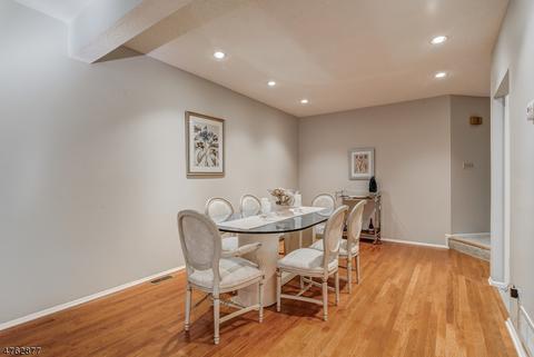 703 Park Pl, Springfield, NJ 07081 photo 4