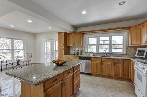 45 Evergreen Ave, Springfield, NJ 07081 photo 6