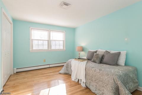 77 Lions Head Blvd, Wayne, NJ 07470 photo 16