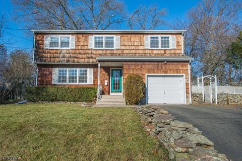 77 Lions Head Blvd, Wayne, NJ 07470 photo 1
